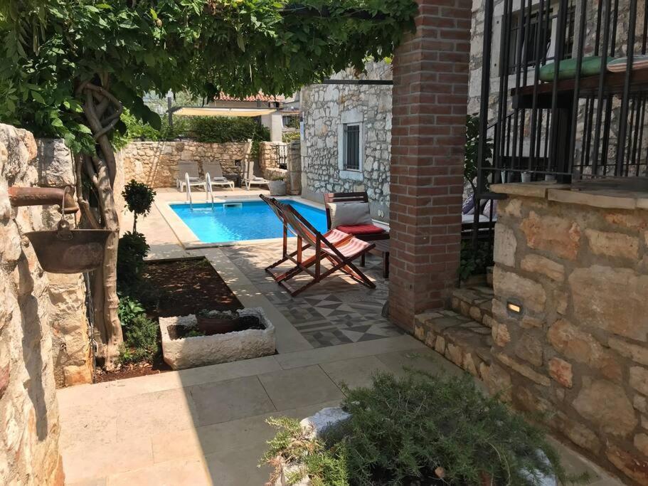Saison Openning Prices Luxury Villa Nini With Fireplace, Private Pool, Bikes, Barbecue And Much More Poreč Exterior foto