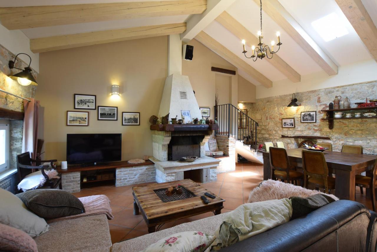 Saison Openning Prices Luxury Villa Nini With Fireplace, Private Pool, Bikes, Barbecue And Much More Poreč Exterior foto